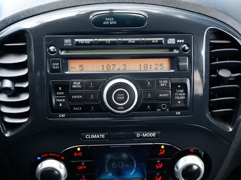 Used 2013 Nissan Juke SV FWD image 33