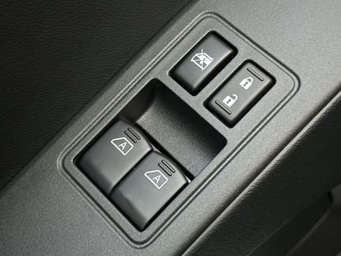 New 2026 Nissan Frontier S image 14