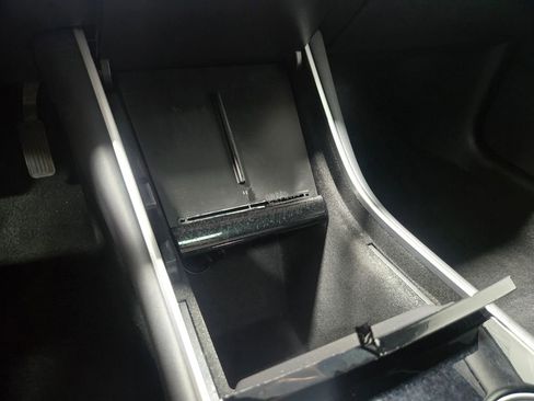 Used 2019 Tesla Model 3 Long Range AWD/4WD image 25