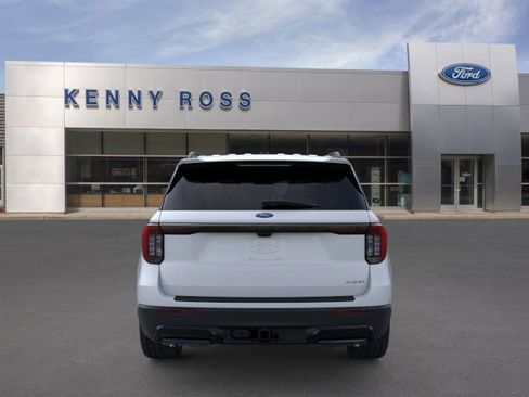 New 2026 Ford Explorer ST-Line w/ ST-Line Street Pack image 7