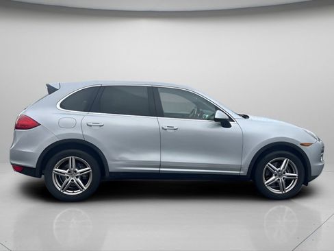 Used 2012 Porsche Cayenne image 3