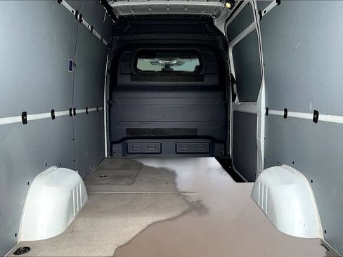 Used 2025 Mercedes-Benz Sprinter 2500 image 7
