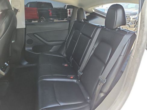 Used 2022 Tesla Model Y Performance AWD/4WD image 25