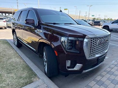 Used 2022 GMC Yukon Denali RWD image 2