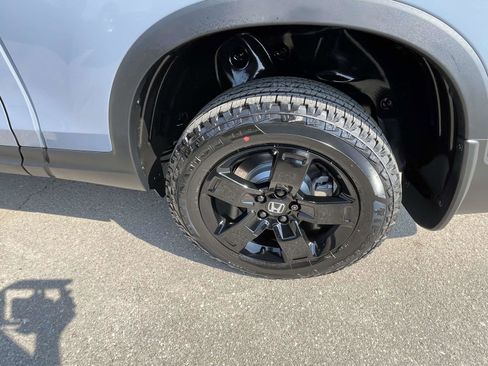 New 2026 Honda Ridgeline Black Edition image 5