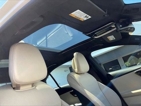 Used 2022 Mercedes-Benz C 300 4MATIC Sedan image 29
