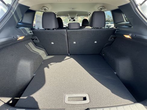 New 2026 Nissan Kicks SV image 29