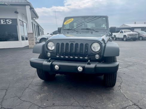 Used 2014 Jeep Wrangler Sport image 2