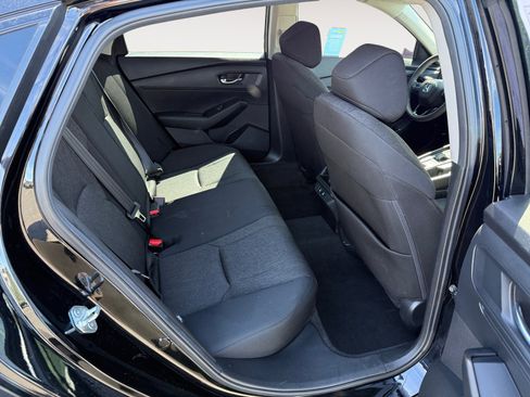 Used 2025 Honda Accord SE image 18
