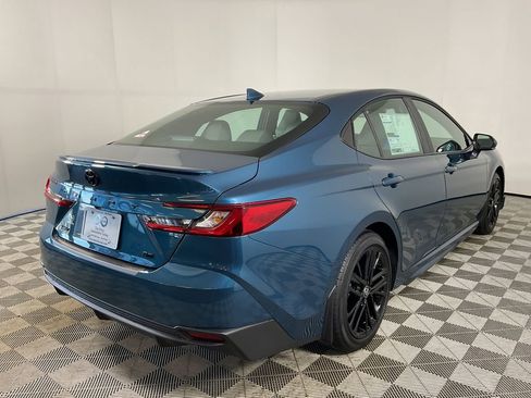 New 2026 Toyota Camry SE image 8