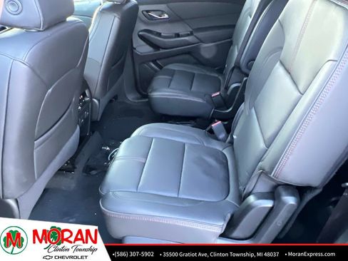 Certified 2023 Chevrolet Traverse RS w/ LPO, Floor Liner Package image 13