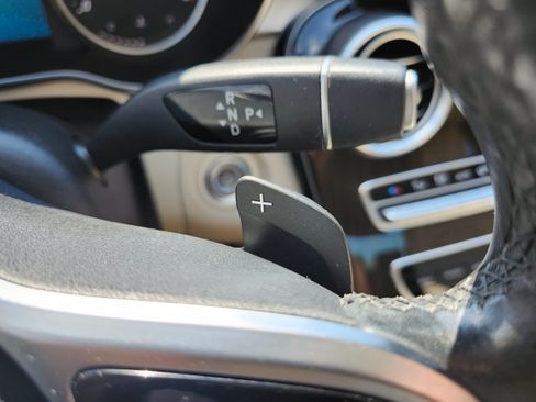 Used 2019 Mercedes-Benz C 300 4MATIC Sedan image 11