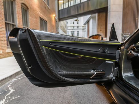 Used 2015 Porsche 918 Spyder AWD/4WD image 26