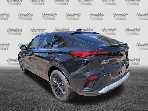 Used 2025 Buick Envista Sport Touring w/ Convenience II Package FWD image 8