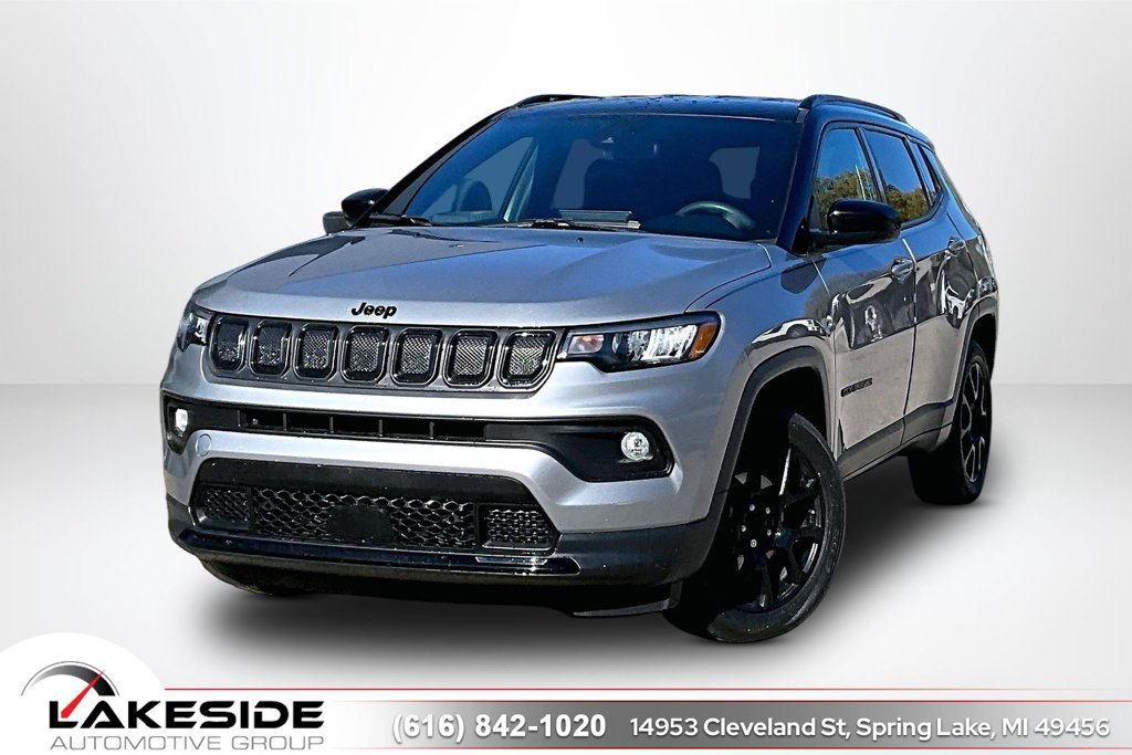 Used 2022 Jeep Compass Latitude AWD/4WD image 1