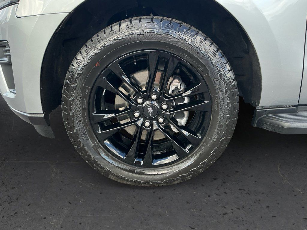 Certified 2024 Ford Expedition XLT RWD image 13
