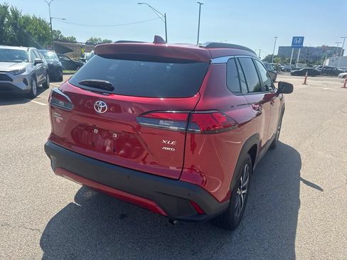 Used 2023 Toyota Corolla Cross XLE w/ Convenience Package AWD/4WD image 8