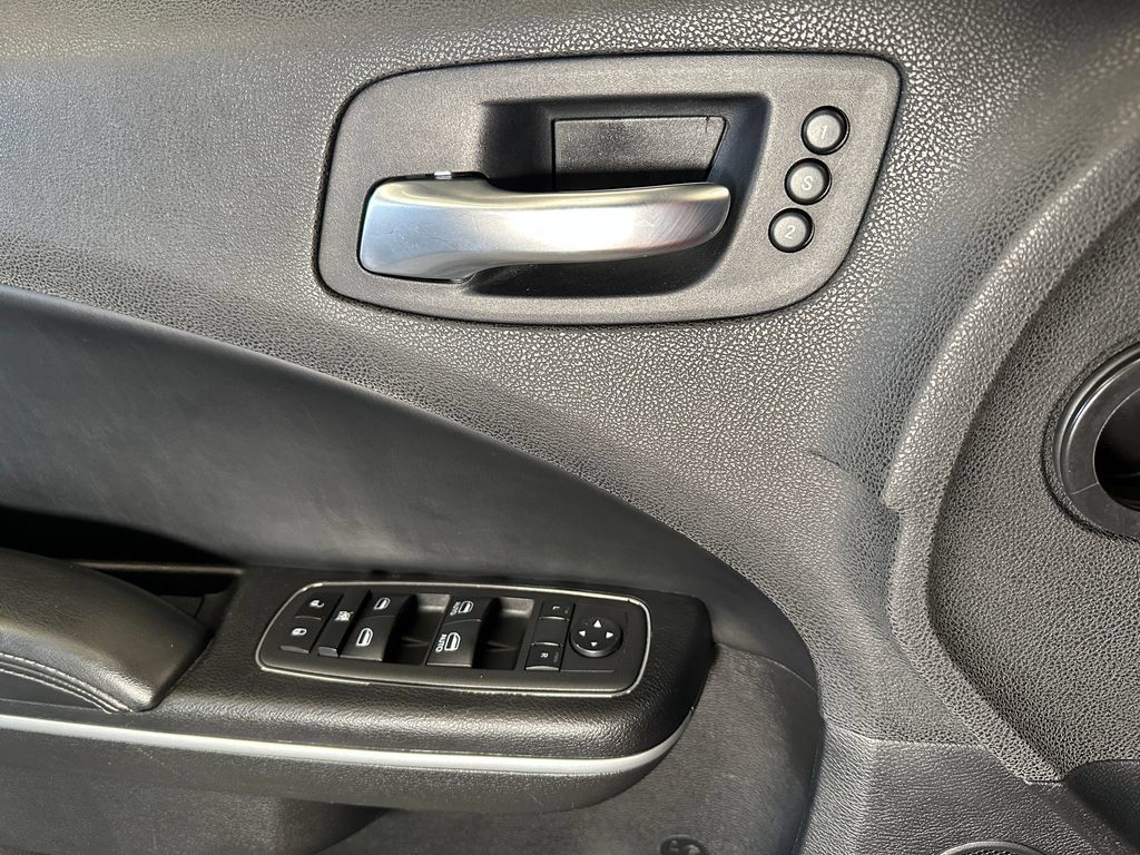 Used 2022 Dodge Charger SXT w/ Leather Interior Group RWD image 19