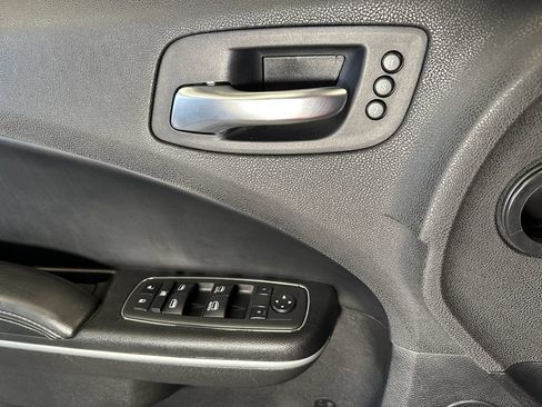Used 2022 Dodge Charger SXT w/ Leather Interior Group RWD image 19