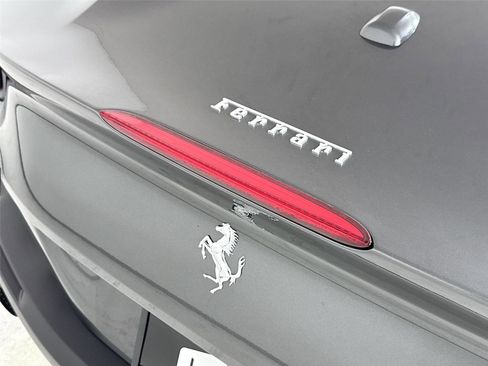 Used 2020 Ferrari Portofino image 37