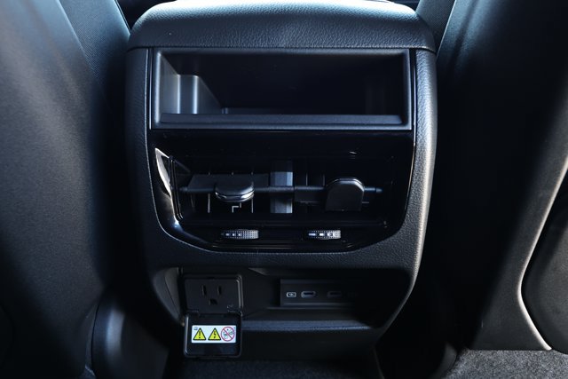 New 2027 Jeep Grand Cherokee Limited RWD image 31