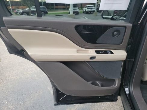 Certified 2024 Lincoln Aviator Reserve w/ Elements Package Plus AWD/4WD image 16