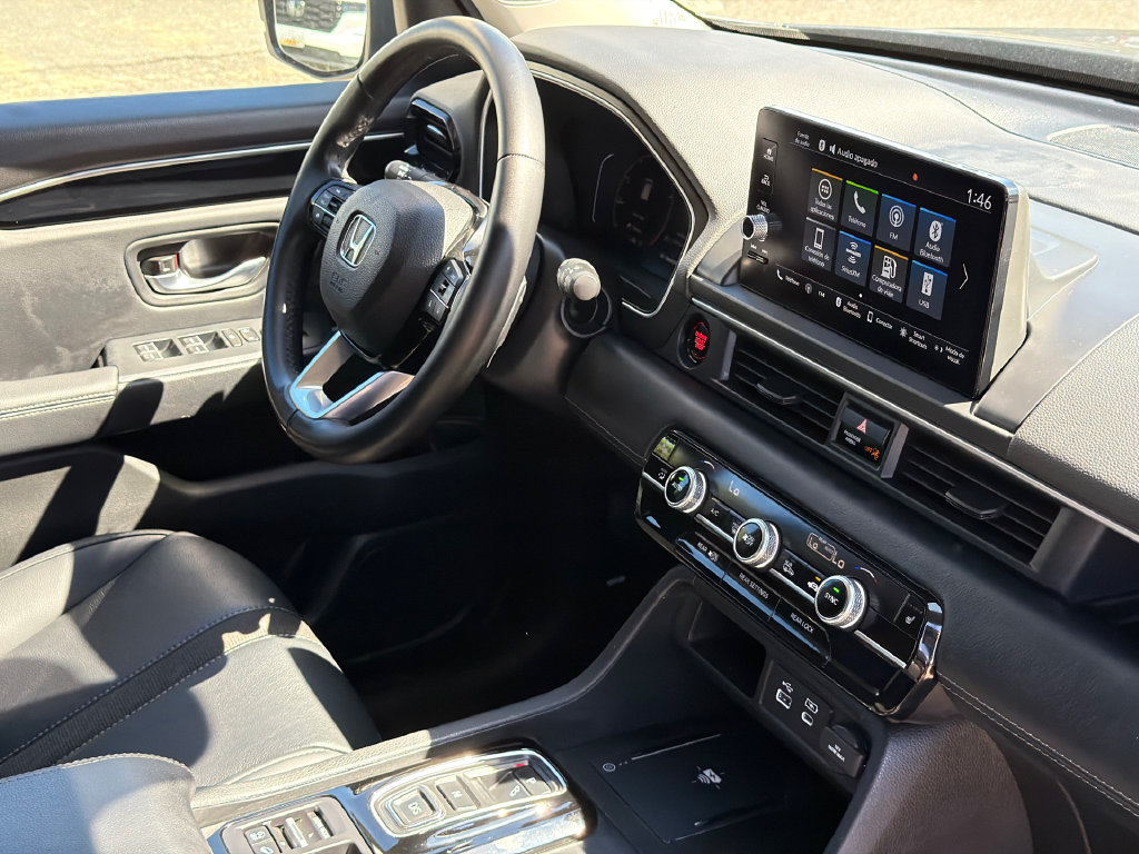 Used 2025 Honda Pilot EX-L image 9