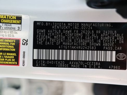 Used 2024 Toyota Camry SE image 37