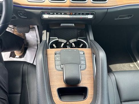 Used 2025 Mercedes-Benz GLE 350 4MATIC image 8