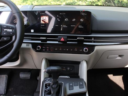 New 2026 Kia Sportage EX AWD/4WD image 13