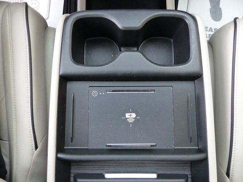 Used 2025 Honda Odyssey Touring image 37
