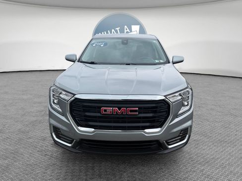 Certified 2024 GMC Terrain SLE AWD/4WD image 9