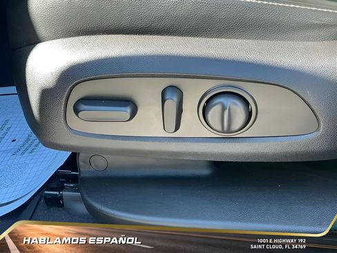 Certified 2021 GMC Acadia SLT w/ Technology Package image 30