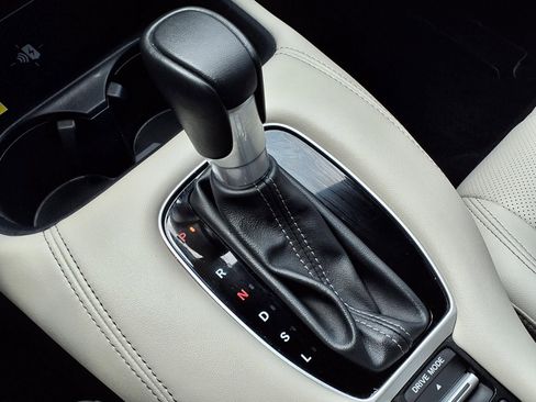 Used 2025 Honda HR-V EX-L image 23