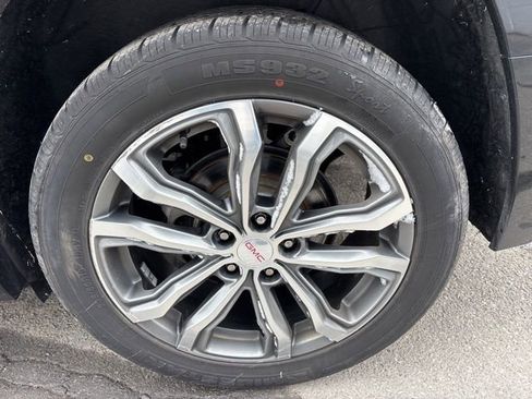 Used 2018 GMC Terrain Denali w/ Comfort Package image 24