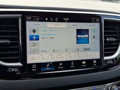 Certified 2023 Chrysler Pacifica Touring-L image 22