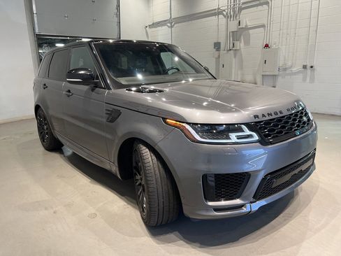 Used 2019 Land Rover Range Rover Sport HSE Dynamic image 3