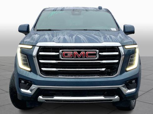 Used 2025 GMC Yukon XL Elevation image 3