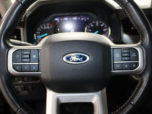 Used 2024 Ford Expedition XLT image 43