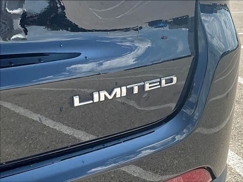 Used 2024 Jeep Compass Limited AWD/4WD image 25