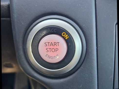 Used 2016 Nissan 370Z Coupe image 18