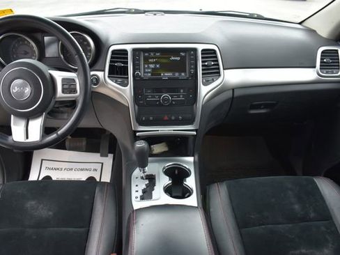 Used 2013 Jeep Grand Cherokee Trailhawk AWD/4WD image 19