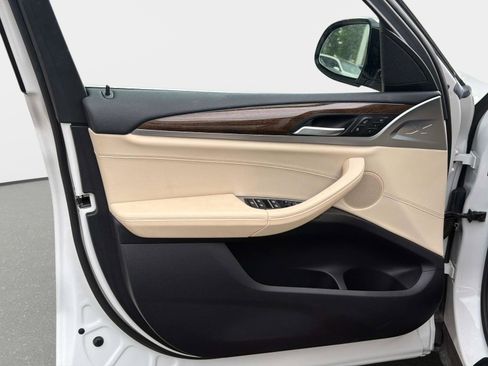 Used 2019 BMW X3 xDrive30i w/ Premium Package image 18