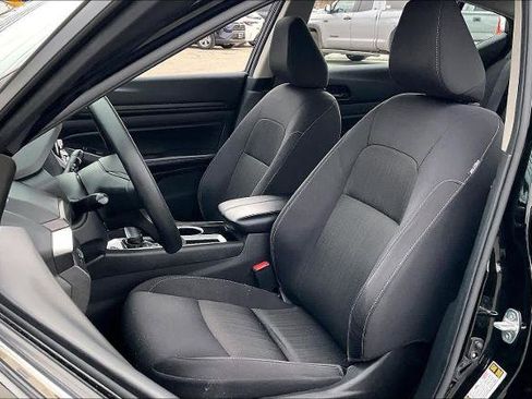 Certified 2024 Nissan Altima 2.5 SV image 8