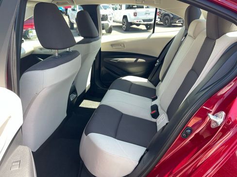 Used 2025 Toyota Corolla LE image 10