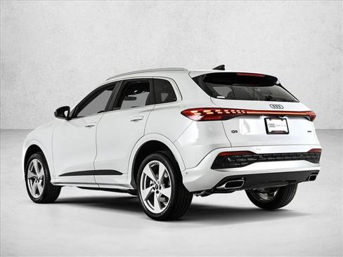 New 2025 Audi Q5 Premium Plus image 9