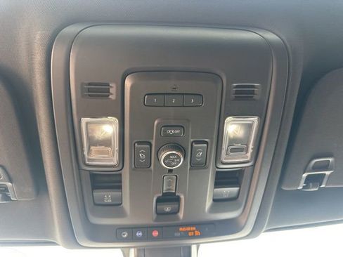 Used 2022 GMC Yukon Denali RWD image 22