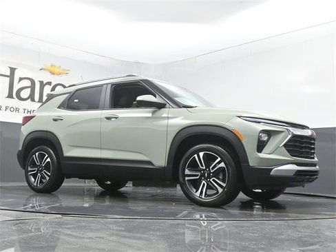 New 2026 Chevrolet TrailBlazer LT w/ Convenience Package image 2