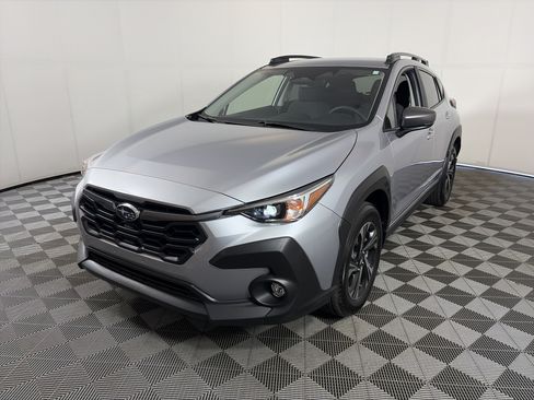 Used 2025 Subaru Crosstrek 2.5i Premium AWD/4WD image 2