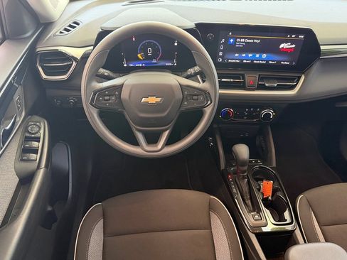 Certified 2024 Chevrolet TrailBlazer LS w/ LS Convenience Package AWD/4WD image 12